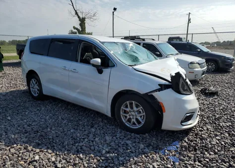 2023 Chrysler Pacifica Touring L z USA, uszkodzony, nr VIN 2C4RC1BG5PR505370